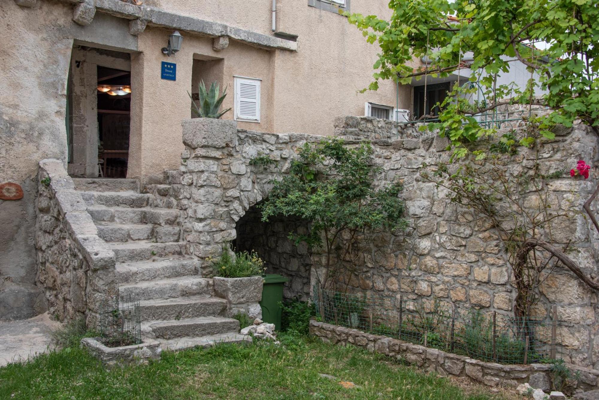 Apartman Nives Лубенице Экстерьер фото